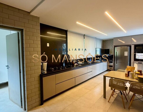 CASA DE 400 M² À VENDA NO CONDOMÍNIO BOSQUE DA RIBEIRA.