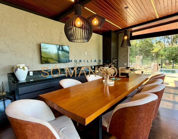 CASA DE 400 M² À VENDA NO CONDOMÍNIO BOSQUE DA RIBEIRA.