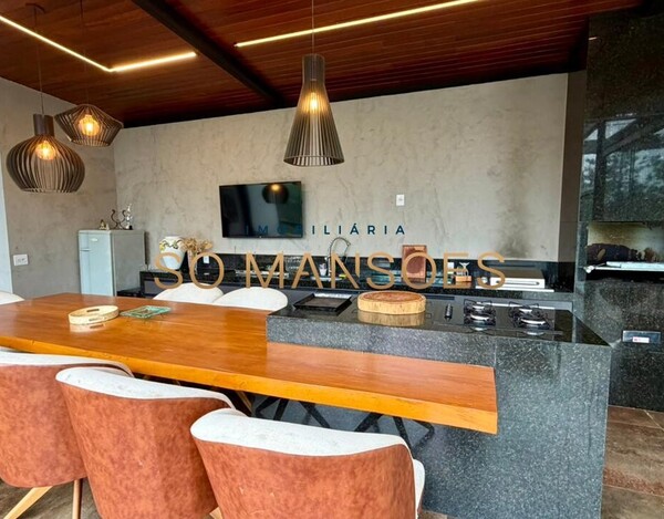 CASA DE 400 M² À VENDA NO CONDOMÍNIO BOSQUE DA RIBEIRA.