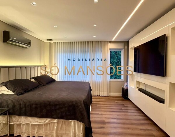 CASA MOBILIADA DE 358 M² À VENDA EM CONDOMÍNIO FECHADO DENTRO DE BH.