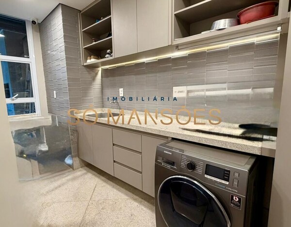 CASA MOBILIADA DE 358 M² À VENDA EM CONDOMÍNIO FECHADO DENTRO DE BH.