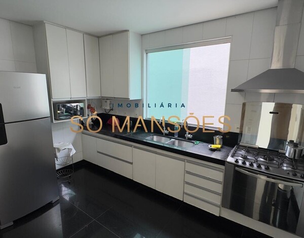 CASA À VENDA NO CONDOMÍNIO FAZENDA DA SERRA NA PAMPULHA.