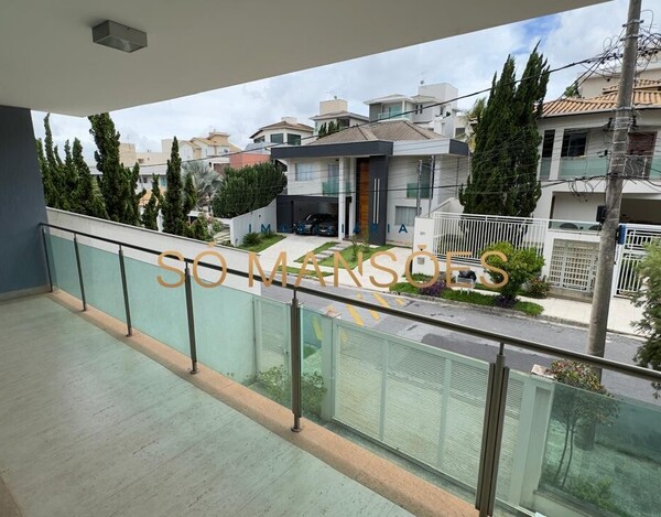 CASA À VENDA NO CONDOMÍNIO FAZENDA DA SERRA NA PAMPULHA.