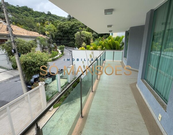 CASA À VENDA NO CONDOMÍNIO FAZENDA DA SERRA NA PAMPULHA.