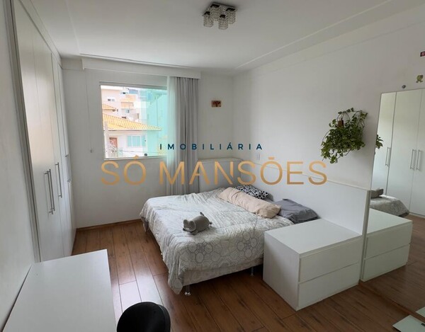 CASA À VENDA NO CONDOMÍNIO FAZENDA DA SERRA NA PAMPULHA.