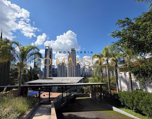 CASA DE 316m² À VENDA NO CONDOMÍNIO VILLAGE TERRASSE.