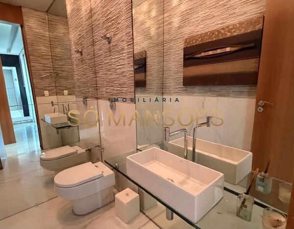 CASA DE 316m² À VENDA NO CONDOMÍNIO VILLAGE TERRASSE.