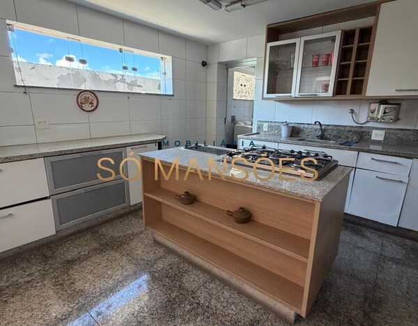 CASA DE 316m² À VENDA NO CONDOMÍNIO VILLAGE TERRASSE.