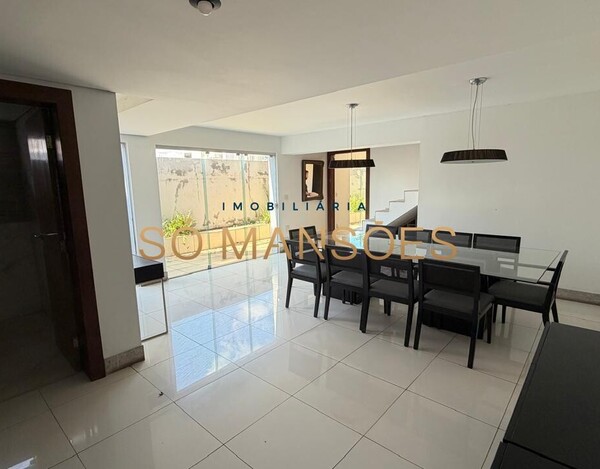 CASA DE 316m² À VENDA NO CONDOMÍNIO VILLAGE TERRASSE.