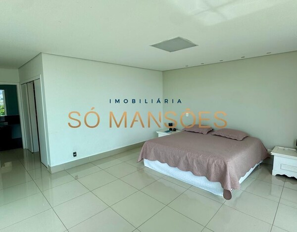 CASA DE 331M² À VENDA NO CONDOMÍNIO MIRANTE DA MATA.