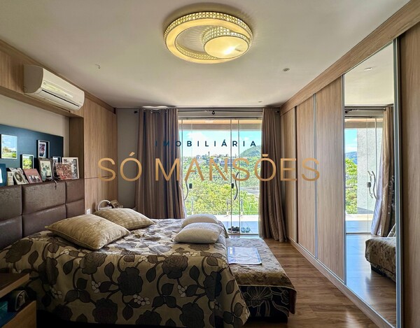 Casa de 561m² à venda no Vale dos Cristais