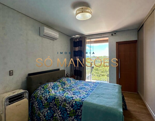 Casa de 561m² à venda no Vale dos Cristais