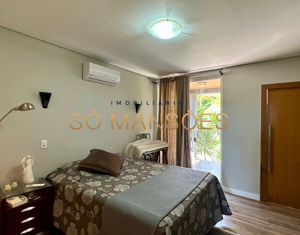 Casa de 561m² à venda no Vale dos Cristais