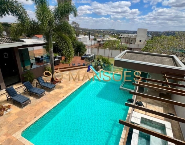 Casa de Luxo de 492 m² à Venda com 4 Suítes e Piscina Aquecida no Pontal da Liberdade, Lagoa Santa - MG