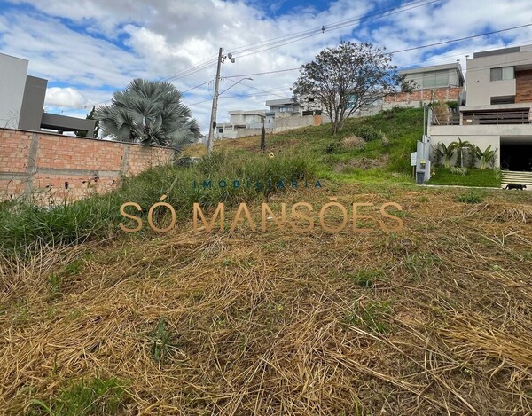 LOTE DE 497M² À VENDA NO CONDOMÍNIO PORTAL DO SOL EM CONTAGEM.