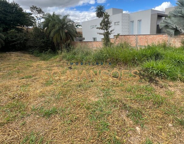 LOTE DE 497M² À VENDA NO CONDOMÍNIO PORTAL DO SOL EM CONTAGEM.