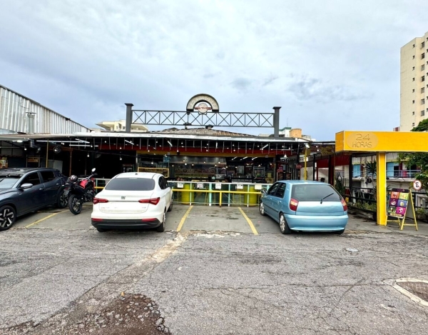 Lote de 377 m² à Venda no Sagrada Família, Belo Horizonte - MG