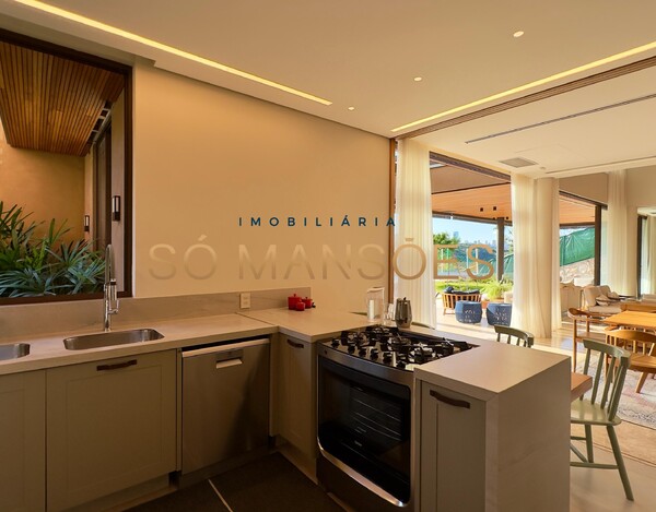 CASA MAGNÍFICA À VENDA NO VALE DOS CRISTAIS – ARQUITETURA IMPONENTE E VISTA DESLUMBRANTE.