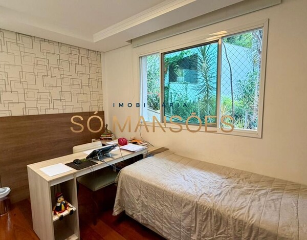 CASA DE 300m ² À VENDA NO CONDOMÍNIO VILA ALPINA.