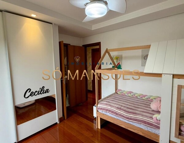 CASA DE 300m ² À VENDA NO CONDOMÍNIO VILA ALPINA.