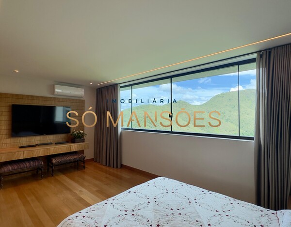 COBERTURA IMPECÁVEL À VENDA NO VALE DOS CRISTAIS – 445 M² E VISTA DESLUMBRANTE.