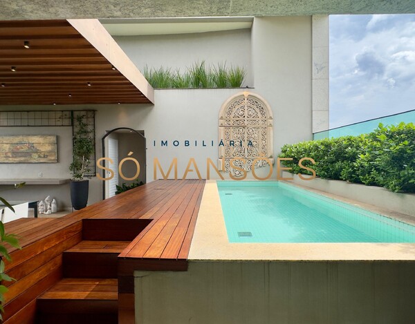 COBERTURA IMPECÁVEL À VENDA NO VALE DOS CRISTAIS – 445 M² E VISTA DESLUMBRANTE.