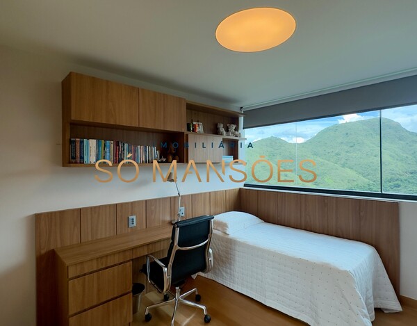 COBERTURA IMPECÁVEL À VENDA NO VALE DOS CRISTAIS – 445 M² E VISTA DESLUMBRANTE.