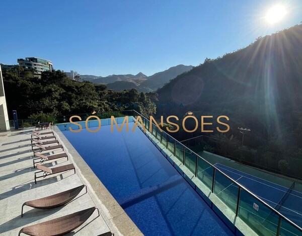 COBERTURA IMPECÁVEL À VENDA NO VALE DOS CRISTAIS – 445 M² E VISTA DESLUMBRANTE.