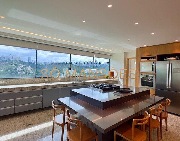 COBERTURA IMPECÁVEL À VENDA NO VALE DOS CRISTAIS – 445 M² E VISTA DESLUMBRANTE.