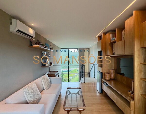 COBERTURA IMPECÁVEL À VENDA NO VALE DOS CRISTAIS – 445 M² E VISTA DESLUMBRANTE.