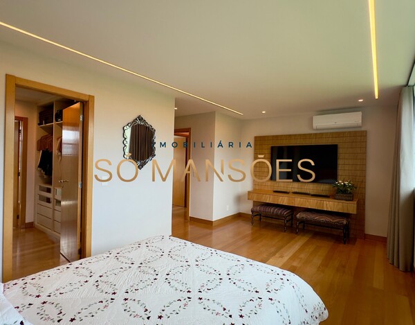 COBERTURA IMPECÁVEL À VENDA NO VALE DOS CRISTAIS – 445 M² E VISTA DESLUMBRANTE.