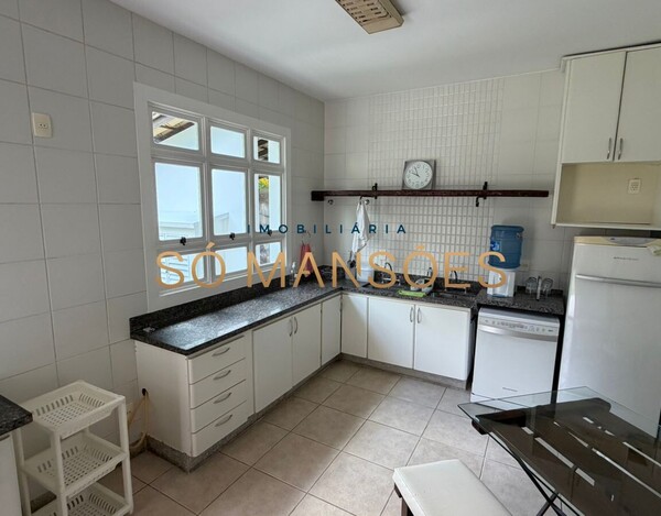 CASA À VENDA NO CONDOMÍNIO ESTÂNCIA DAS AMENDOEIRAS – TERRENO DE 5.000 M² E LAZER COMPLETO EM LAGOA SANTA.