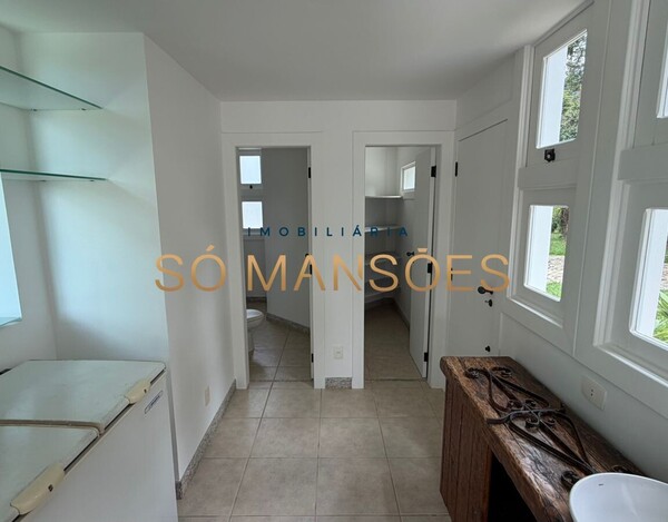 CASA À VENDA NO CONDOMÍNIO ESTÂNCIA DAS AMENDOEIRAS – TERRENO DE 5.000 M² E LAZER COMPLETO EM LAGOA SANTA.