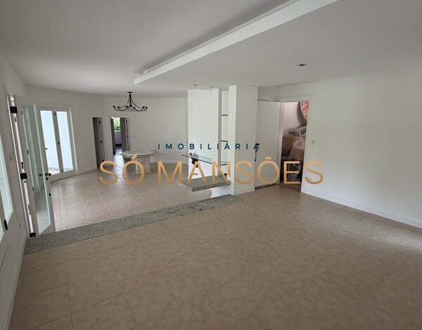 CASA À VENDA NO CONDOMÍNIO ESTÂNCIA DAS AMENDOEIRAS – TERRENO DE 5.000 M² E LAZER COMPLETO EM LAGOA SANTA.