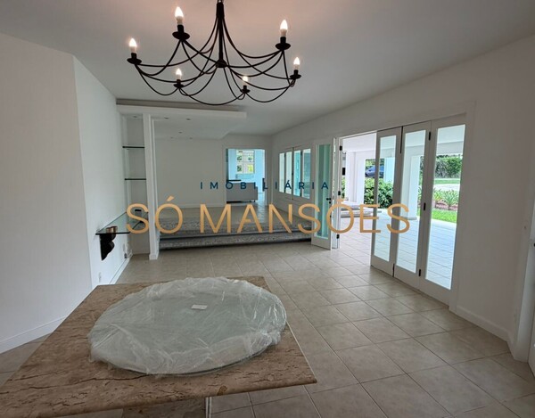 CASA À VENDA NO CONDOMÍNIO ESTÂNCIA DAS AMENDOEIRAS – TERRENO DE 5.000 M² E LAZER COMPLETO EM LAGOA SANTA.