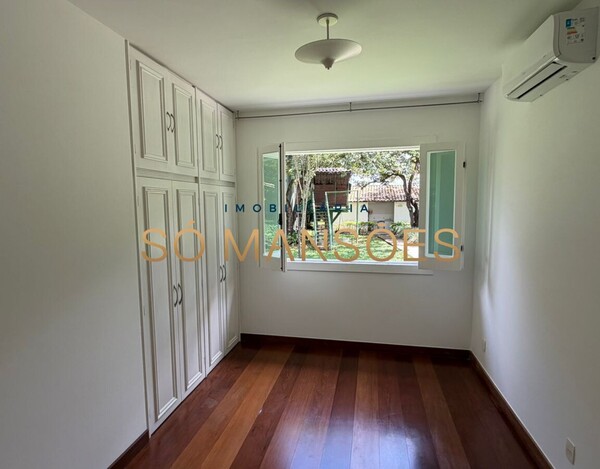 CASA À VENDA NO CONDOMÍNIO ESTÂNCIA DAS AMENDOEIRAS – TERRENO DE 5.000 M² E LAZER COMPLETO EM LAGOA SANTA.