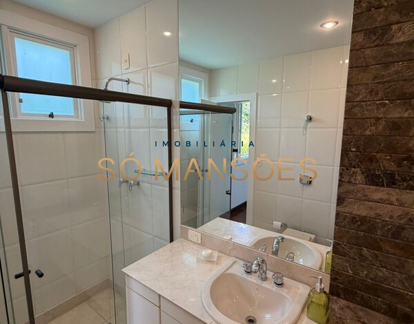 CASA À VENDA NO CONDOMÍNIO ESTÂNCIA DAS AMENDOEIRAS – TERRENO DE 5.000 M² E LAZER COMPLETO EM LAGOA SANTA.