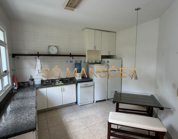 CASA À VENDA NO CONDOMÍNIO ESTÂNCIA DAS AMENDOEIRAS – TERRENO DE 5.000 M² E LAZER COMPLETO EM LAGOA SANTA.