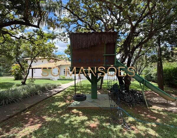 CASA À VENDA NO CONDOMÍNIO ESTÂNCIA DAS AMENDOEIRAS – TERRENO DE 5.000 M² E LAZER COMPLETO EM LAGOA SANTA.