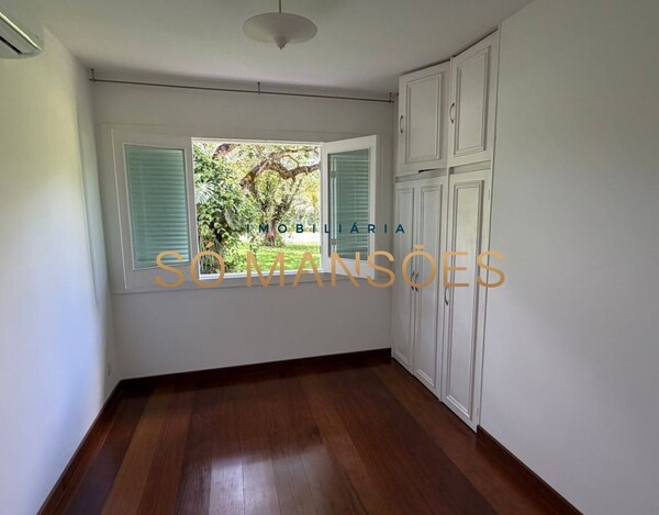 CASA À VENDA NO CONDOMÍNIO ESTÂNCIA DAS AMENDOEIRAS – TERRENO DE 5.000 M² E LAZER COMPLETO EM LAGOA SANTA.