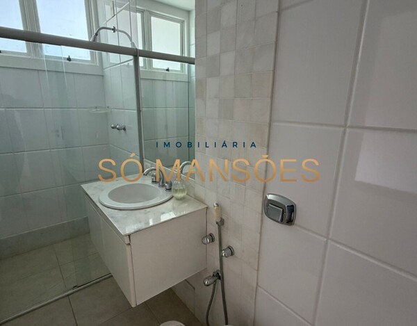 CASA À VENDA NO CONDOMÍNIO ESTÂNCIA DAS AMENDOEIRAS – TERRENO DE 5.000 M² E LAZER COMPLETO EM LAGOA SANTA.