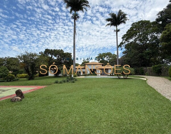 CASA À VENDA NO CONDOMÍNIO ESTÂNCIA DAS AMENDOEIRAS – TERRENO DE 5.000 M² E LAZER COMPLETO EM LAGOA SANTA.