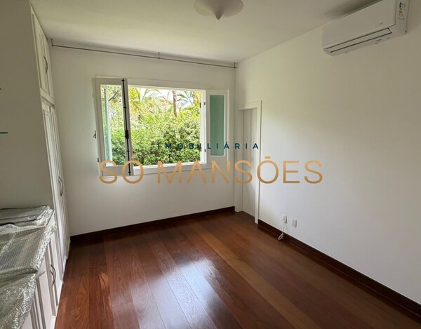 CASA À VENDA NO CONDOMÍNIO ESTÂNCIA DAS AMENDOEIRAS – TERRENO DE 5.000 M² E LAZER COMPLETO EM LAGOA SANTA.