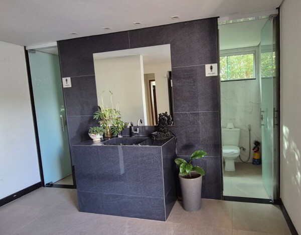 CASA DE 730 M² À VENDA NO CONDOMÍNIO VALE DO OURO – VISTA 360° DEFINITIVA EM RIBEIRÃO DAS NEVES.