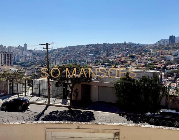 CASA DE 290m² À VENDA NO SÃO BENTO EM BELO HORIZONTE.