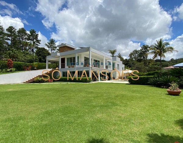 SÍTIO À VENDA NO CONDOMÍNIO VALE DO IPÊ AMARELO EM ESMERALDAS.