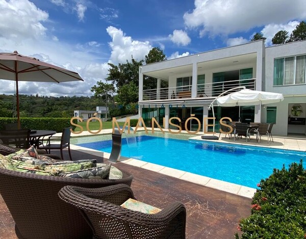 SÍTIO À VENDA NO CONDOMÍNIO VALE DO IPÊ AMARELO EM ESMERALDAS.