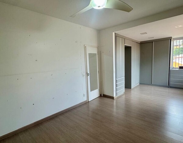 CASA REFORMADA À VENDA NO MANGABEIRAS – 340 M², 4 QUARTOS E ESPAÇO GOURMET COM SPA.