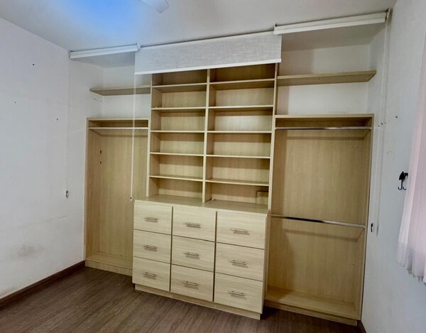 CASA REFORMADA À VENDA NO MANGABEIRAS – 340 M², 4 QUARTOS E ESPAÇO GOURMET COM SPA.