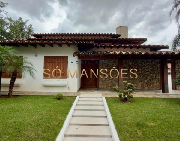 Casa de Alto Padrão de 600 m² à Venda com 1 Suíte e Piscina Aquecida no São Luiz, Belo Horizonte - MG